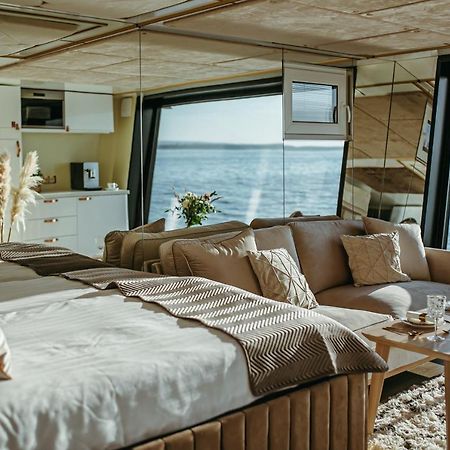Myhouseboat 2 Otel Mörbisch am See Dış mekan fotoğraf