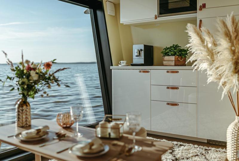 Myhouseboat 2 Otel Mörbisch am See Dış mekan fotoğraf